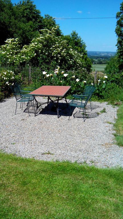 La Cloue Bed and Breakfast Sainte-Marie-du-Bois  Exteriör bild