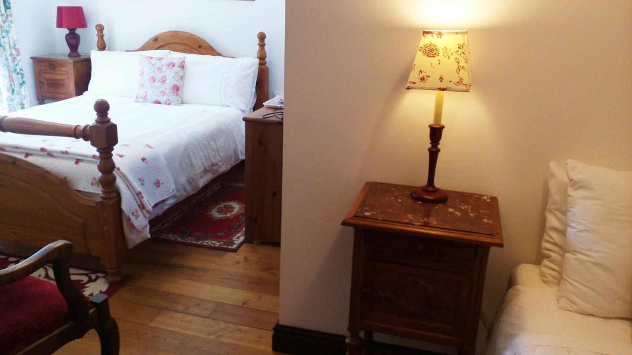 La Cloue Bed and Breakfast Sainte-Marie-du-Bois  Exteriör bild