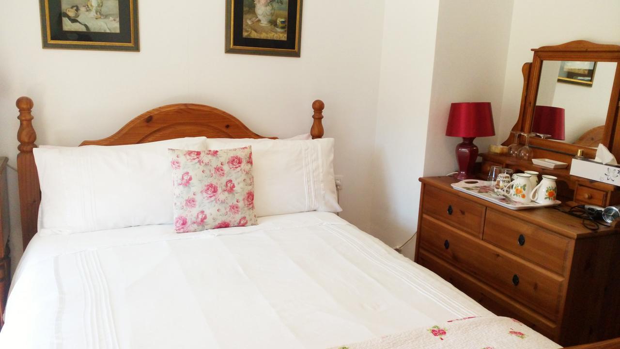 La Cloue Bed and Breakfast Sainte-Marie-du-Bois  Exteriör bild