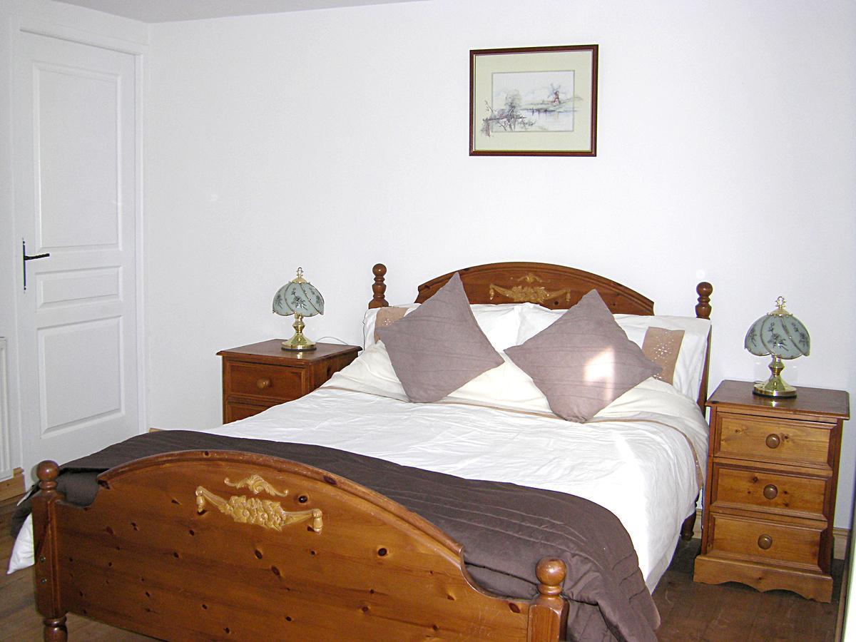 La Cloue Bed and Breakfast Sainte-Marie-du-Bois  Exteriör bild